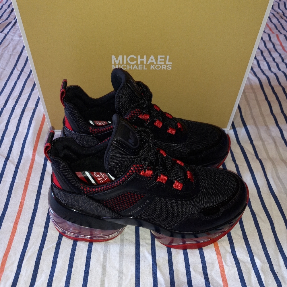 Michael Kors Olympia Extreme Sneakers - Picture 3 of 15